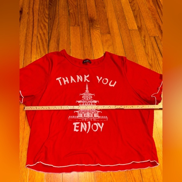 JULIA by Love J “Thank You Enjoy” Red Graphic Crop - Picture 4 of 5